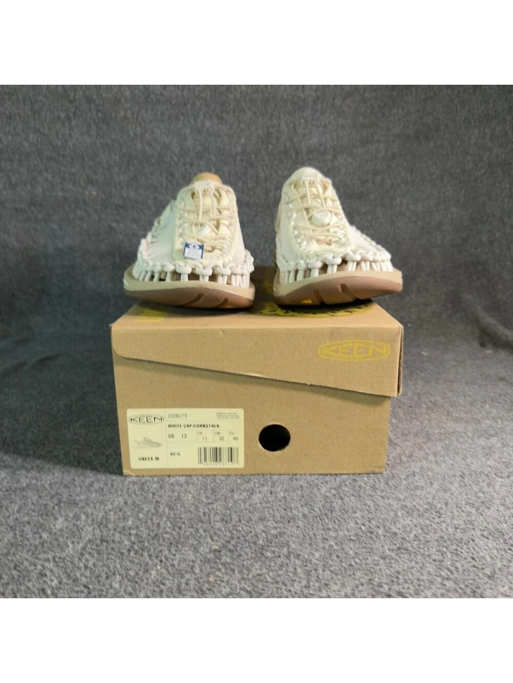 Keen uneek white